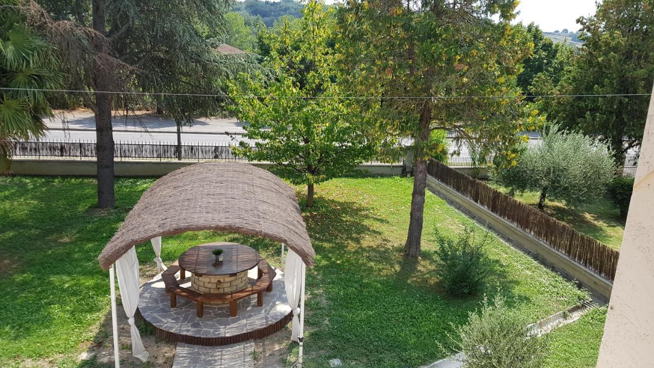Val D'Orcia Deluxe 2, Raffinata Casa Immersa Nel Verde Con Wifi, Giardino E Parcheggio 蒙塔尔奇诺 外观 照片